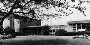 An old photo of Fiske School