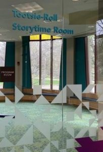 A picture of the empty tootsie roll story time room at the Wellesley Free Library